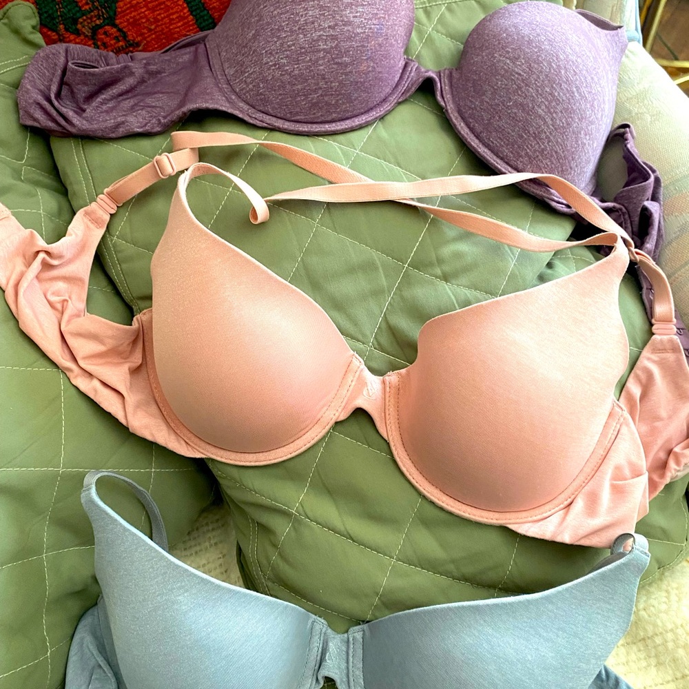 Victoria secret bras 34B